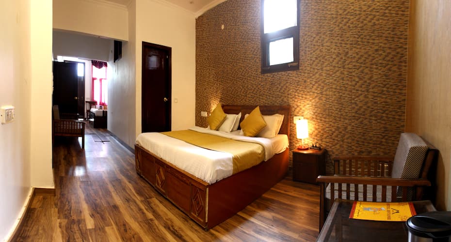 Hotel Divyansh by VRB Hotels, Mcleodganj 3